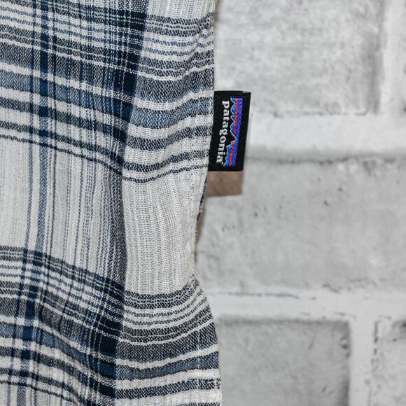 Patagonia Men's Organic cotton short sleeve button up shirt crinkle plaid sz M - Picture 4 of 6